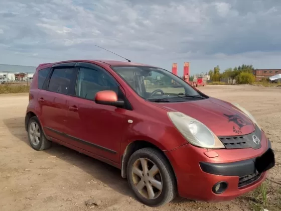 Купить Nissan Note '2007 МКПП (1400/88 л.с.) Бензин инжектор Крымск цвет Красный Седан по цене 240000 рублей, объявление №27441 на сайте Авторынок23