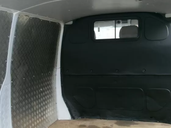Купить Volkswagen Transporter 1900 см3 МКПП (85 л.с.) Дизель турбонаддув в Краснодар: цвет белый Фургон 2006 года по цене 510000 рублей, объявление №434 на сайте Авторынок23