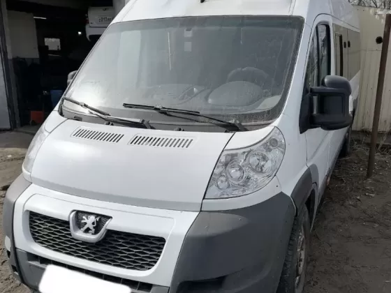 Купить Peugeot Boxer 2200 см3 МКПП (120 л.с.) Дизель турбонаддув в Старотитаровская : цвет Белый Микроавтобус 2012 года по цене 360000 рублей, объявление №23883 на сайте Авторынок23