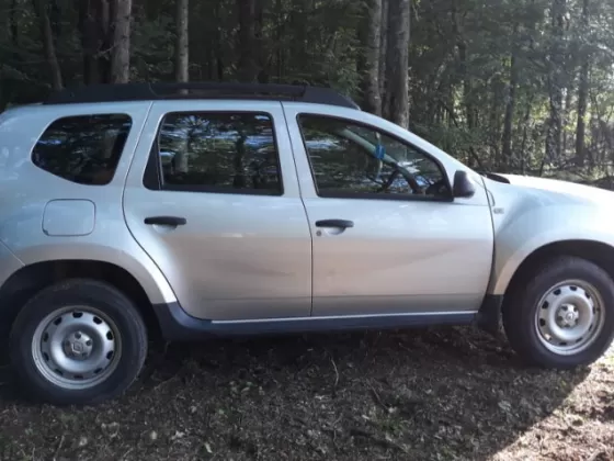 Купить Renault Duster 1600 см3 МКПП (102 л.с.) Бензин инжектор в Армавир: цвет серебро Внедорожник 2013 года по цене 475000 рублей, объявление №18859 на сайте Авторынок23