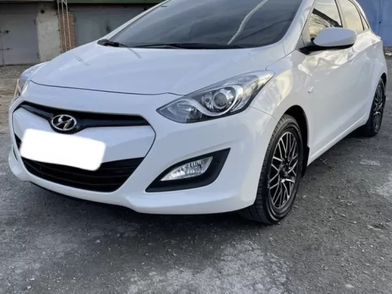 Купить Hyundai i30 1400 см3 МКПП (100 л.с.) Бензин инжектор в Раевская: цвет Белый Хетчбэк 2013 года по цене 460000 рублей, объявление №23287 на сайте Авторынок23