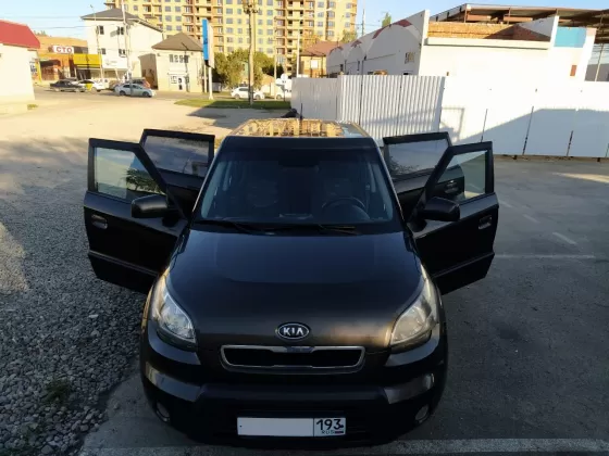 Купить KIA Soul 1600 см3 АКПП (128 л.с.) Дизель турбонаддув в Краснодар: цвет Коричневый(JAVA BROWN) Универсал 2009 года по цене 530000 рублей, объявление №20150 на сайте Авторынок23