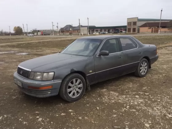 Купить Lexus LS400 4000 см3 АКПП (245 л.с.) Бензин инжектор в Крымск: цвет Чёрный Седан 1994 года по цене 490000 рублей, объявление №20656 на сайте Авторынок23