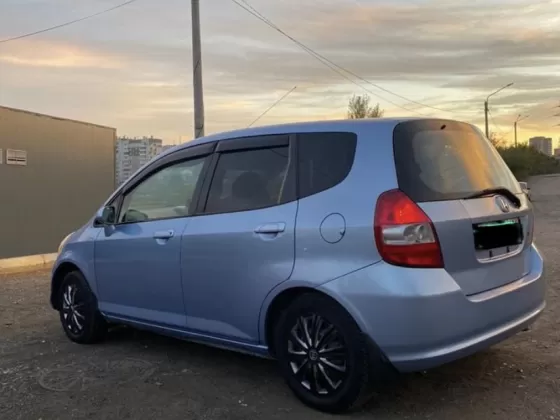 Купить Honda Fit 1300 см3 АКПП (86 л.с.) Бензин инжектор в Славянск на Кубани : цвет Синий Хетчбэк 2002 года по цене 480000 рублей, объявление №19812 на сайте Авторынок23