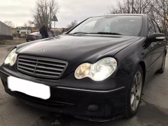 Купить Mercedes-Benz C180 1800 см3 АКПП (143 л.с.) Бензин инжектор в Тамань : цвет Черный Седан 2006 года по цене 415000 рублей, объявление №23716 на сайте Авторынок23