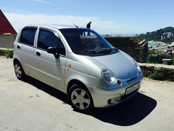 Купить ‎Daewoo Matiz 5 дв. 800 см3 МКПП (51 л.с.) Бензиновый в Сочи: цвет серебро металик Хетчбэк 2011 года по цене 210000 рублей, объявление №7988 на сайте Авторынок23