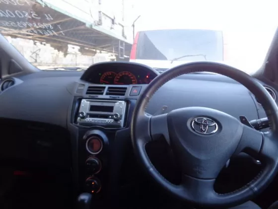 Купить Toyota vitz 1500 см3 АКПП (110 л.с.) Бензин инжектор в Краснодар: цвет белый Хетчбэк 2009 года по цене 475000 рублей, объявление №696 на сайте Авторынок23