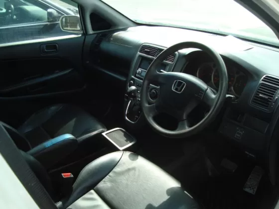 Купить Honda Stream 1700 см3 АКПП (125 л.с.) Бензин инжектор в Славянск-на-Кубани: цвет белый Минивэн 2001 года по цене 235000 рублей, объявление №1281 на сайте Авторынок23