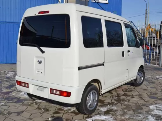 Купить Daihatsu hi get 700 см3 АКПП (64 л.с.) Бензин инжектор в Краснодар: цвет белый Фургон 2009 года по цене 285000 рублей, объявление №741 на сайте Авторынок23