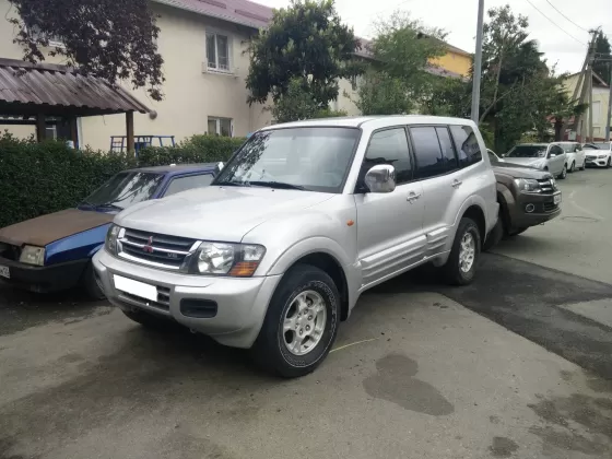 Купить Mitsubishi Pajero 4WD 3000 см3 АКПП (170 л.с.) Бензин инжектор в Сочи: цвет Серебристый Внедорожник 2001 года по цене 630000 рублей, объявление №13167 на сайте Авторынок23