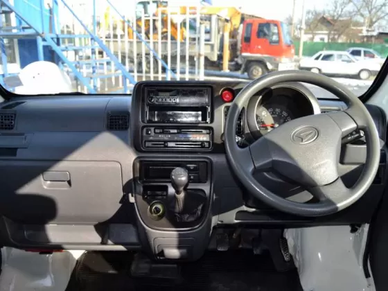 Купить Daihatsu hi get 700 см3 АКПП (64 л.с.) Бензин инжектор в Краснодар: цвет белый Фургон 2009 года по цене 285000 рублей, объявление №741 на сайте Авторынок23
