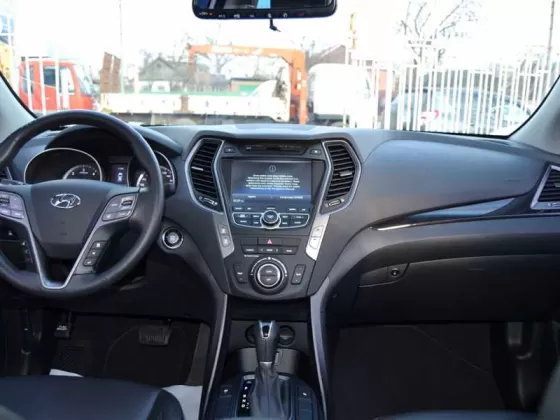 Купить Hyundai Santa Fe 2000 см3 АКПП (184 л.с.) Дизель турбонаддув в Краснодар: цвет бежевый металлик Кроссовер 2013 года по цене 1445000 рублей, объявление №919 на сайте Авторынок23