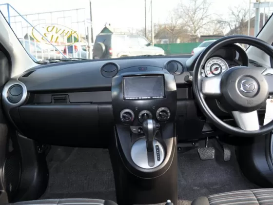 Купить Mazda Demio 1340 см3 АКПП (91 л.с.) Бензин инжектор в Краснодар: цвет серебристый Хетчбэк 2010 года по цене 374000 рублей, объявление №643 на сайте Авторынок23