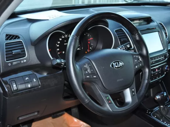 Купить KIA Sorento 2000 см3 АКПП (184 л.с.) Дизель турбонаддув в Краснодар: цвет Серый Кроссовер 2013 года по цене 1480000 рублей, объявление №657 на сайте Авторынок23