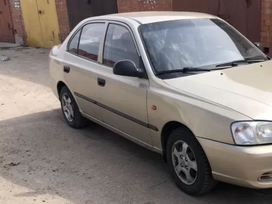 Купить Hyundai Accent 1495 см3 АКПП (102 л.с.) Бензин инжектор в Славянск-на-Кубани : цвет Золотистый Седан 2004 года по цене 510000 рублей, объявление №21666 на сайте Авторынок23