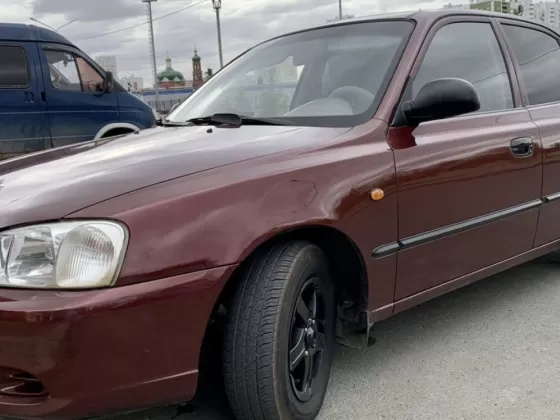 Купить Hyundai Accent 1495 см3 МКПП (102 л.с.) Бензин инжектор в Крымск: цвет Красный Седан 2010 года по цене 250000 рублей, объявление №22566 на сайте Авторынок23