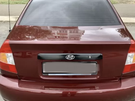 Купить Hyundai Accent 1495 см3 МКПП (102 л.с.) Бензин инжектор в Крымск: цвет Красный Седан 2010 года по цене 250000 рублей, объявление №22566 на сайте Авторынок23