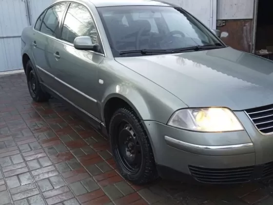 Купить Volkswagen Passat 2000 см3 АКПП (131 л.с.) Бензин инжектор в Сенной: цвет Зелёный Седан 2002 года по цене 305000 рублей, объявление №24560 на сайте Авторынок23