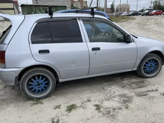 Купить Toyota Starlet 1300 см3 АКПП (85 л.с.) Бензин инжектор в Каневская: цвет Серый Хетчбэк 1998 года по цене 480000 рублей, объявление №26208 на сайте Авторынок23