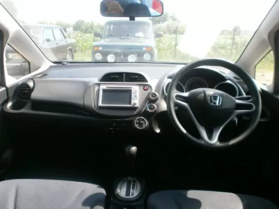 Купить Honda Fit 1300 см3 АКПП (99 л.с.) Бензин инжектор в Усть-Лабинск: цвет голубой Хетчбэк 2010 года по цене 420000 рублей, объявление №4361 на сайте Авторынок23