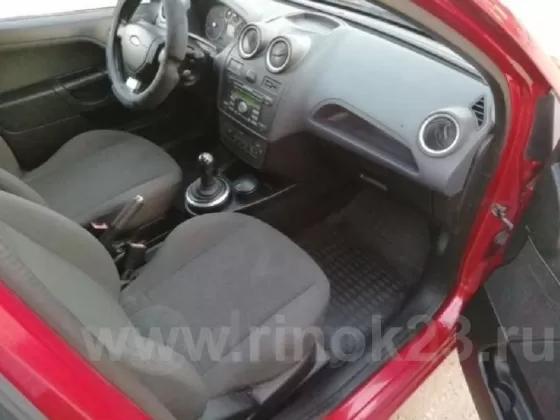 Купить Ford Fiesta 1400 см3 АКПП (80 л.с.) Бензин инжектор в Краснодар: цвет красный Хетчбэк 2006 года по цене 200000 рублей, объявление №18049 на сайте Авторынок23