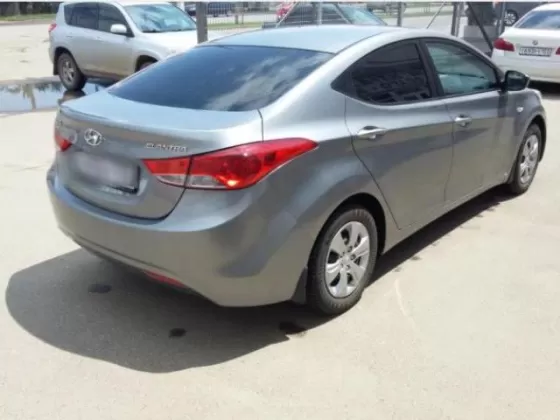 Купить Hyundai Elantra V 1600 см3 МКПП (132 л.с.) Бензин инжектор в Краснодар: цвет серебристый Седан 2011 года по цене 550000 рублей, объявление №13584 на сайте Авторынок23