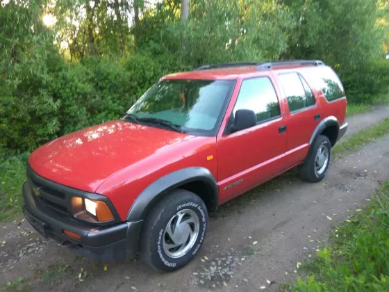 Купить Chevrolet Blazer 4300 см3 АКПП (190 л.с.) Бензин инжектор в Санкт-Петербург: цвет Красный Внедорожник 1995 года по цене 280000 рублей, объявление №13688 на сайте Авторынок23