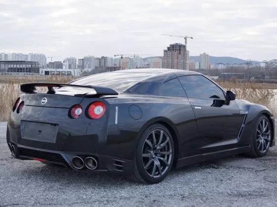 Купить Nissan GT-R 3800 см3 АКПП (480 л.с.) Бензин инжектор в Новороссийск: цвет черный Купе 2013 года по цене 4000000 рублей, объявление №3223 на сайте Авторынок23