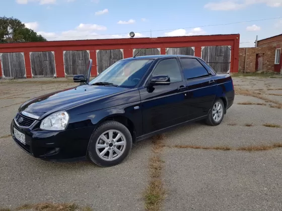 Купить ВАЗ (LADA) Приора 16 см3 МКПП (106 л.с.) Бензин инжектор в Краснодар: цвет Черный Седан 2014 года по цене 390000 рублей, объявление №13905 на сайте Авторынок23