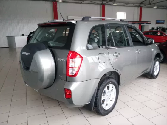 Купить Chery Tiggo FL 1600 см3 МКПП (126 л.с.) Бензин инжектор в Краснодар: цвет Серый Внедорожник 2013 года по цене 571900 рублей, объявление №1729 на сайте Авторынок23