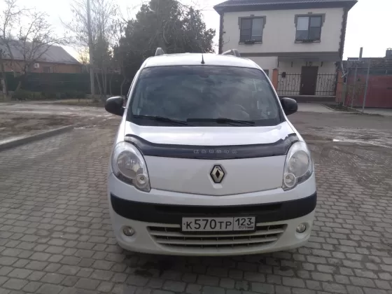 Купить Renault Kangoo 1500 см3 МКПП (86 л.с.) Дизель турбонаддув в Краснодар: цвет белый Минивэн 2013 года по цене 560000 рублей, объявление №14495 на сайте Авторынок23