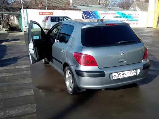 Купить Peugeot 307 2 см3 МКПП (136 л.с.) Бензин инжектор в Краснодар: цвет Серый Хетчбэк 2004 года по цене 175000 рублей, объявление №15162 на сайте Авторынок23