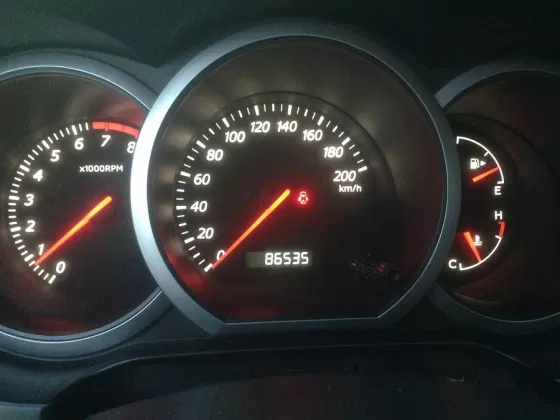 Купить Suzuki Grand Vitara 2000 см3 АКПП (140 л.с.) Бензин инжектор в Краснодар: цвет серый Внедорожник 2007 года по цене 580000 рублей, объявление №2470 на сайте Авторынок23