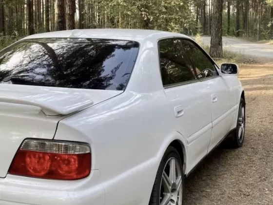 Купить Toyota Chaser 2000 см3 АКПП (131 л.с.) Бензин инжектор в Темрюк: цвет Белый Седан 1998 года по цене 355900 рублей, объявление №26812 на сайте Авторынок23