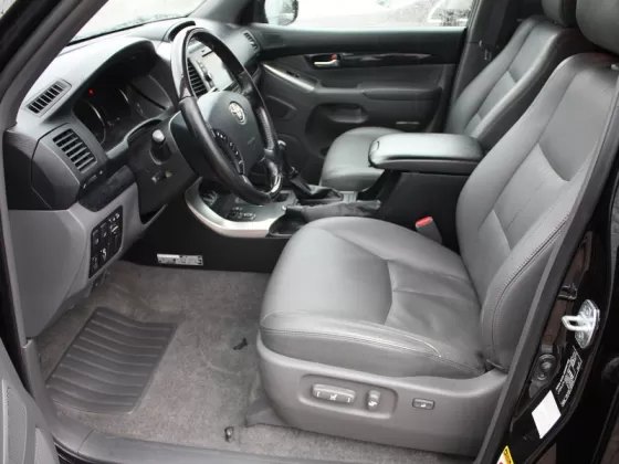 Купить Toyota Land Cruiser Prado 120 3955 см3 АКПП (249 л.с.) Бензин инжектор в Краснодар: цвет черный металлик Внедорожник 2008 года по цене 1200000 рублей, объявление №1176 на сайте Авторынок23
