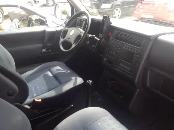 Купить Volkswagen Caravelle 2500 см3 МКПП (150 л.с.) Дизельный в Новороссийск: цвет Серый Микроавтобус 2002 года по цене 600000 рублей, объявление №1639 на сайте Авторынок23