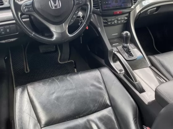 Купить Honda Accord 2000 см3 АКПП (156 л.с.) Бензин инжектор в Кропоткин: цвет Серый Седан 2012 года по цене 727000 рублей, объявление №25670 на сайте Авторынок23