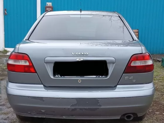 Купить Volvo S 40 1800 см3 АКПП (122 л.с.) Бензин инжектор в Крымск: цвет Серый Седан 2004 года по цене 400000 рублей, объявление №27262 на сайте Авторынок23