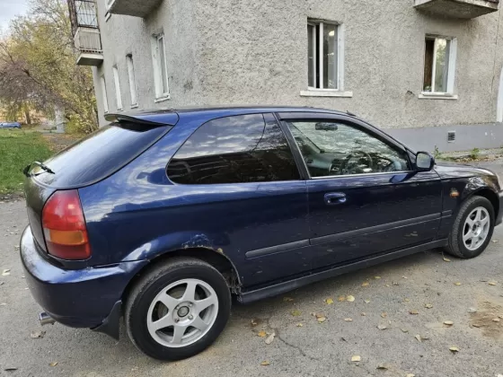 Купить Honda Civic 1498 см3 АКПП (91 л.с.) Бензин инжектор в Краснодар: цвет Синий Седан 1999 года по цене 260000 рублей, объявление №24821 на сайте Авторынок23