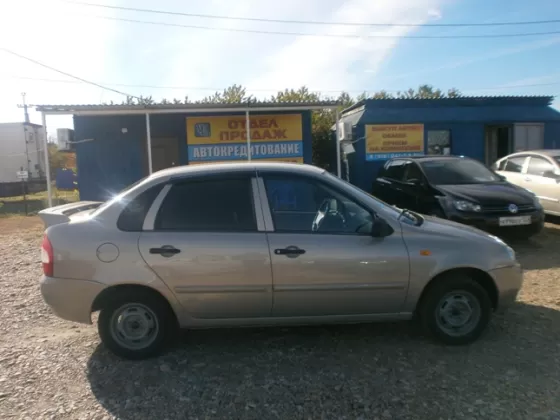 Купить ВАЗ (LADA) Kalina 1600 см3 МКПП (81 л.с.) Бензин инжектор в Усть-Лабинск: цвет серебро Седан 2006 года по цене 185000 рублей, объявление №5278 на сайте Авторынок23