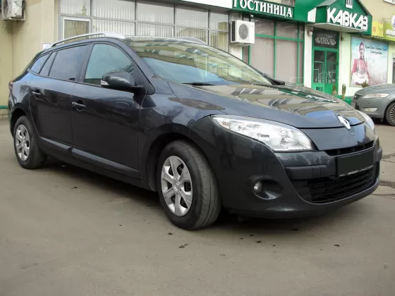 Купить Renault Megane 1500 см3 АКПП (110 л.с.) Дизель турбонаддув в Кропоткин: цвет графитовый Хетчбэк 2011 года по цене 620000 рублей, объявление №3289 на сайте Авторынок23