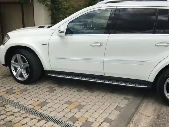 Купить Mercedes-Benz GL 350 CDI 3000 см3 АКПП (224 л.с.) Дизель турбонаддув в Краснодар: цвет белый Внедорожник 2011 года по цене 1400000 рублей, объявление №18856 на сайте Авторынок23