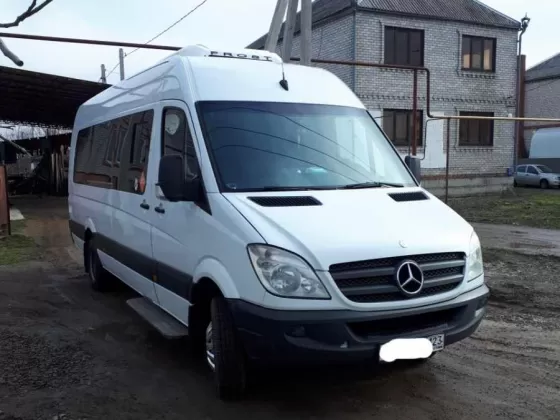 Купить Mercedes-Benz Sprinter 515 3200 см3 МКПП (220 л.с.) Бензин инжектор в Новотитаровская: цвет белый Городской 2013 года по цене 1450000 рублей, объявление №16827 на сайте Авторынок23