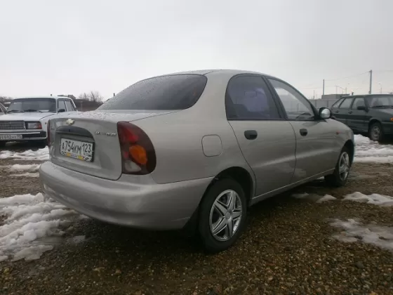 Купить Chevrolet Lanos 1500 см3 МКПП (86 л.с.) Бензин инжектор в Усть-Лабинск: цвет серебро Седан 2007 года по цене 180000 рублей, объявление №5638 на сайте Авторынок23