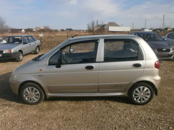 Купить ‎Daewoo Matiz 1000 см3 МКПП (63 л.с.) Бензин инжектор в Усть-Лабинск: цвет серебро Хетчбэк 2009 года по цене 210000 рублей, объявление №3288 на сайте Авторынок23