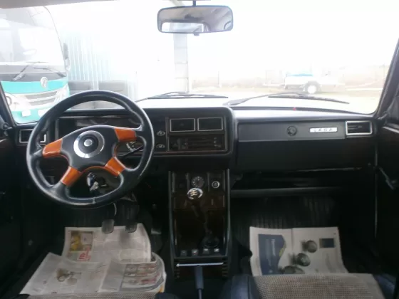 Купить ВАЗ (LADA) 21074 1600 см3 МКПП (74 л.с.) Бензин инжектор в ст. Воронежская: цвет белый Седан 2006 года по цене 125000 рублей, объявление №3372 на сайте Авторынок23