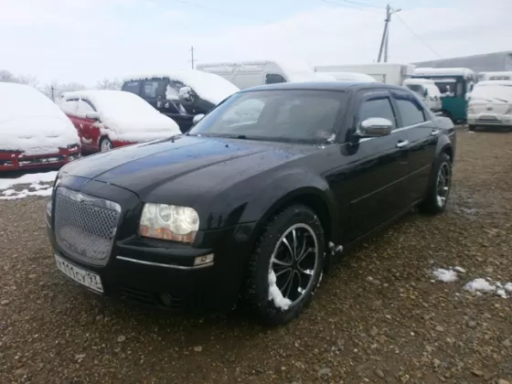 Купить Chrysler 300C 2700 см3 АКПП (193 л.с.) Бензин инжектор в ст. Воронежская: цвет черный Седан 2005 года по цене 710000 рублей, объявление №3557 на сайте Авторынок23