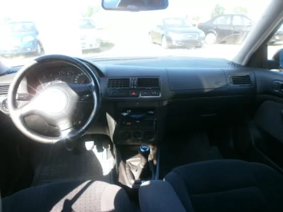 Купить Volkswagen Bora 1900 см3 МКПП (110 л.с.) Дизельный в ст. Воронежская: цвет черный Универсал 1999 года по цене 265000 рублей, объявление №1482 на сайте Авторынок23