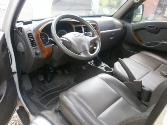 Купить Hyundai PORTER 2 2500 см3 МКПП (80 л.с.) Дизельный в Усть-Лабинск: цвет белый/цветной Рефрижератор 2010 года по цене 550000 рублей, объявление №1494 на сайте Авторынок23