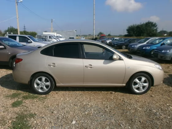 Купить Hyundai Elantra 1600 см3 АКПП (122 л.с.) Бензин инжектор в Усть-Лабинск: цвет Золотой Седан 2008 года по цене 450000 рублей, объявление №1606 на сайте Авторынок23